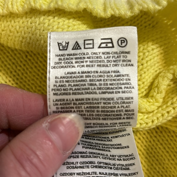 Sweater - Picture 8 of 8